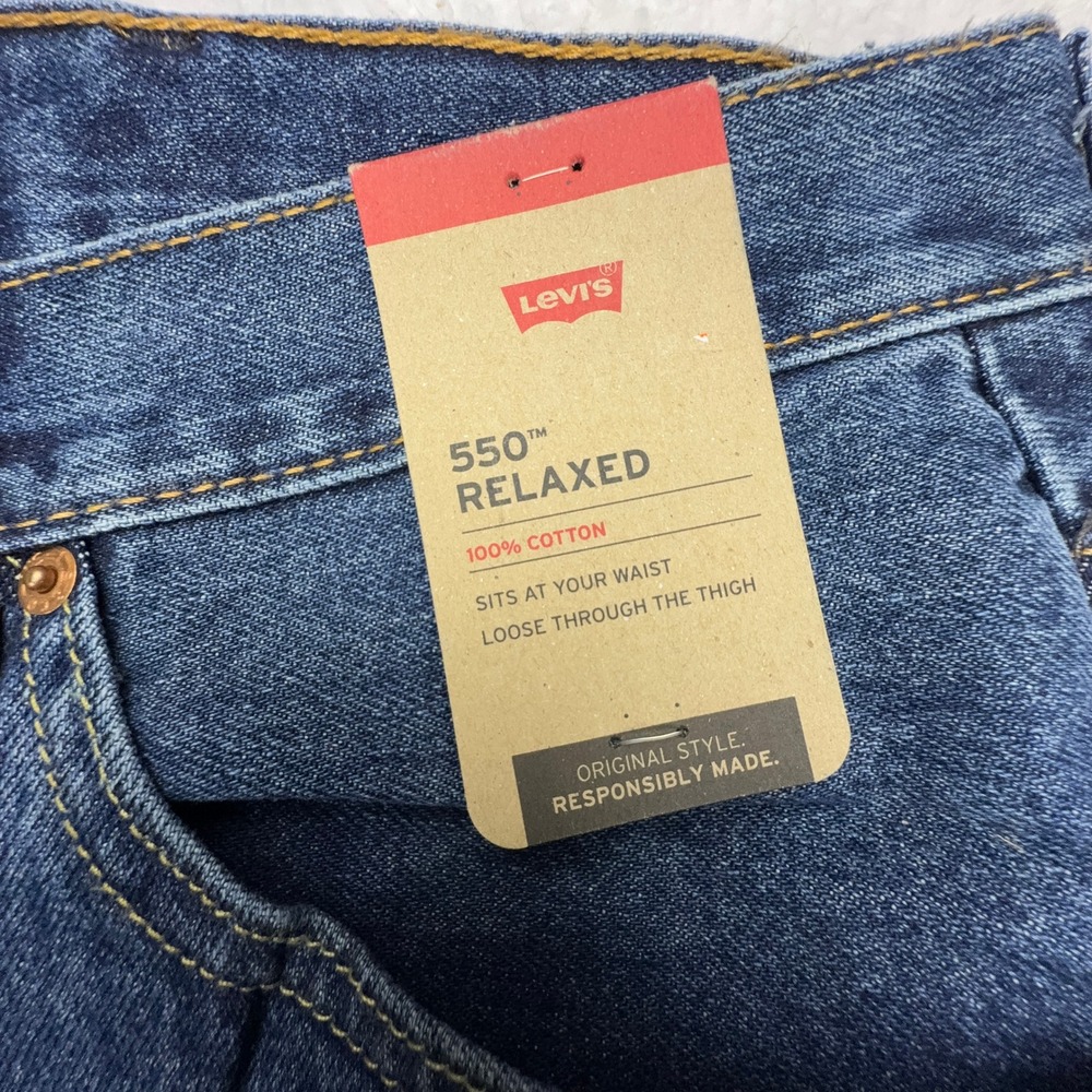 Levis 550 Relaxed Fit Mens Blue Jeans 44x34 NWT - Picture 7 of 8